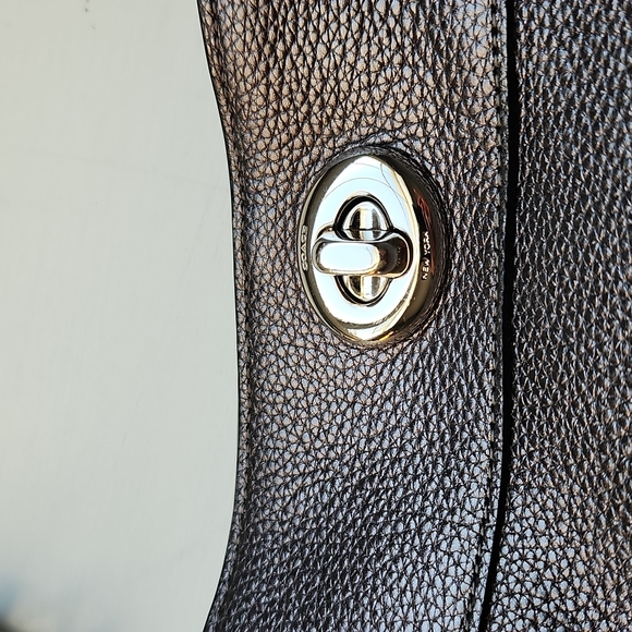 BONUS OFFERWITH PURCHASE  Metallic gray Coach shoulder bag - Picture 5 of 15